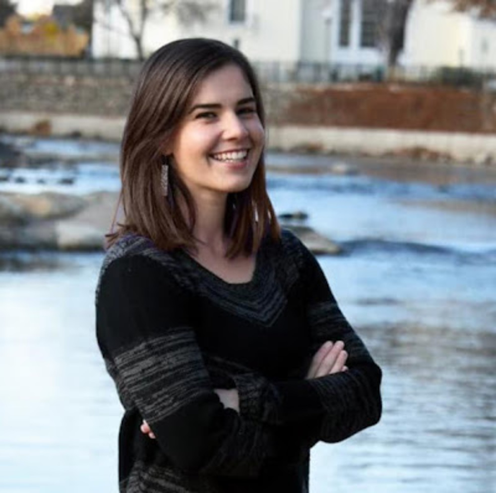 Meet your Posher, Liane